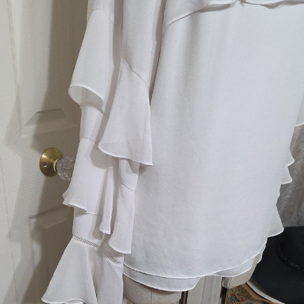White House Black Market White Ruffle Sleeve Blouse - Picture 4 of 5